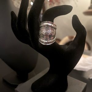 New never worn sterling silver southwestern artisan band ring size 10